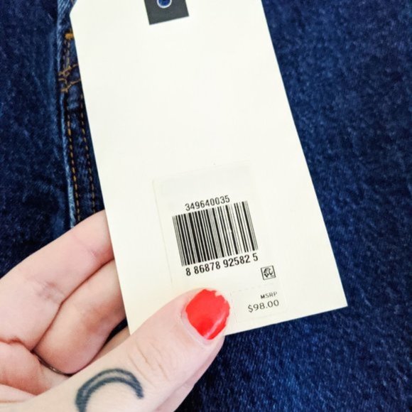 NWT Levi's Wedgie Straight Raw Hem Jeans Size 27 - Picture 6 of 8